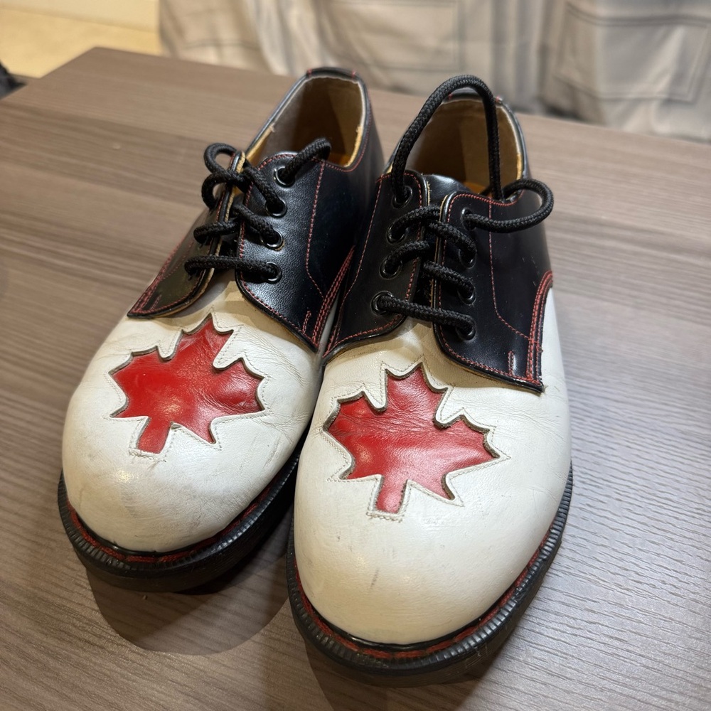RARE!!! Vintage Dr. Martens Men's Oxfords - Black and White with Red Maple Leaf